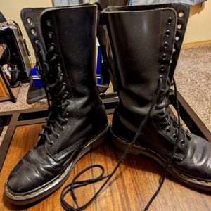 Doc Martens Combat Boots - 1914 Smooth Leather Tall Boots - 14 eyes